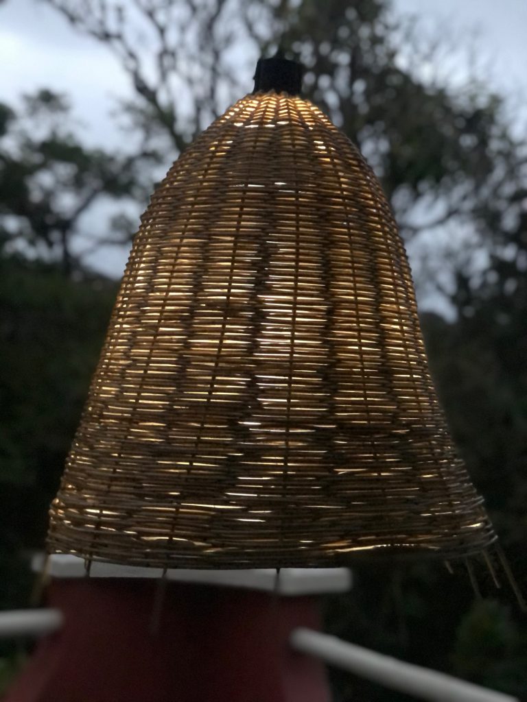 Longer pendant lamp woven